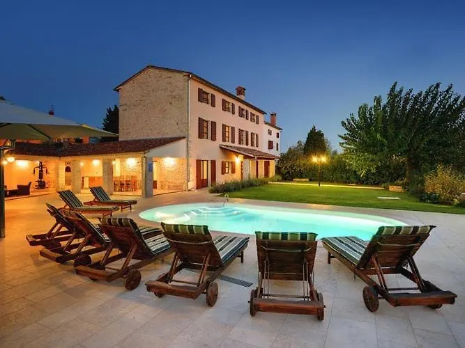 Beautiful Casa Silvano With Swimming Pool Bale Holiday home