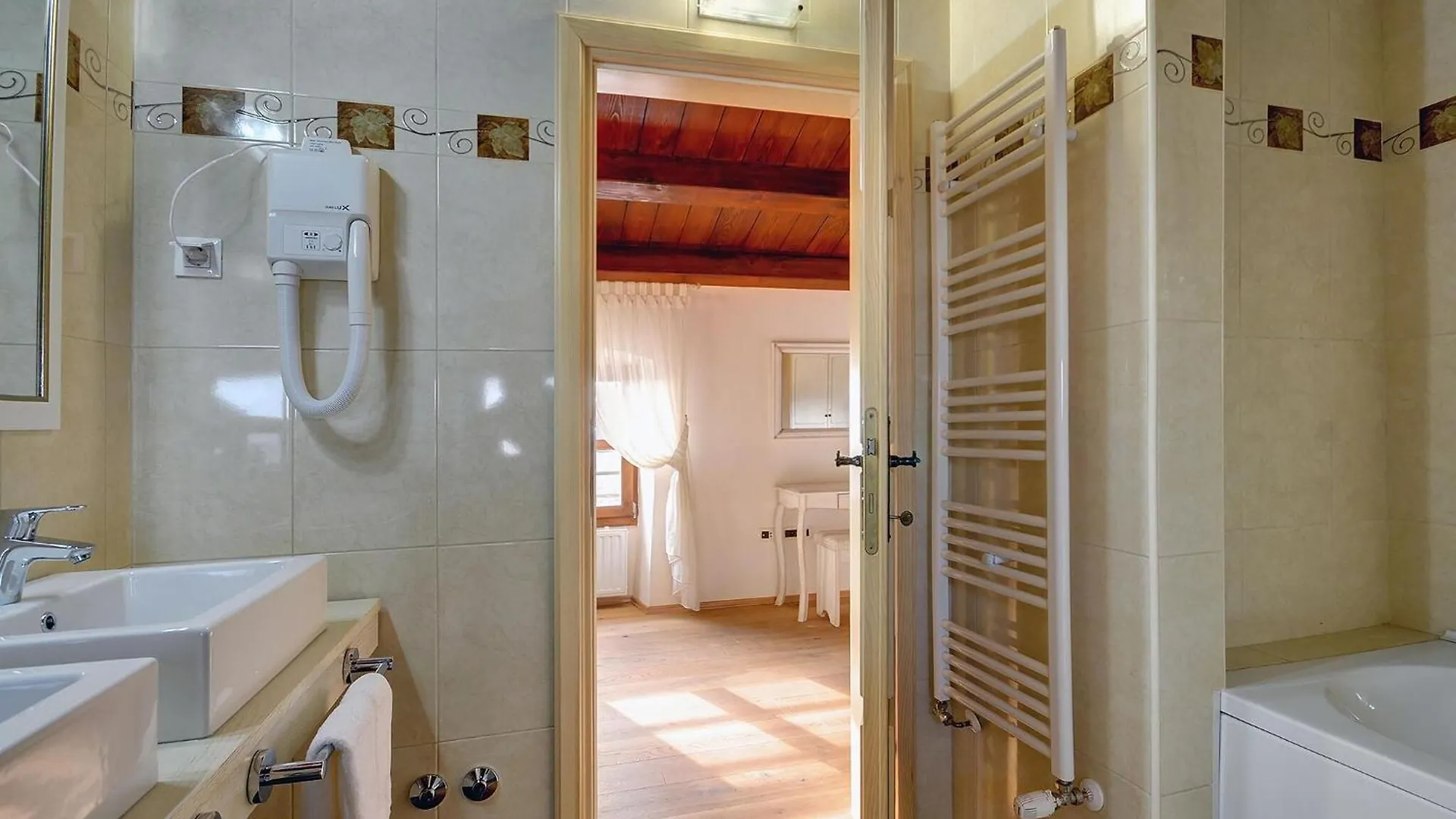 Beautiful Casa Silvano With Swimming Pool Bale Holiday home