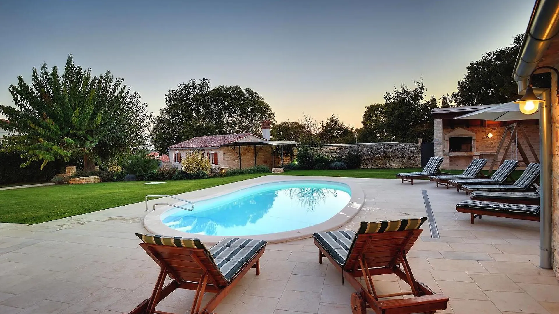 Holiday home Beautiful Casa Silvano With Swimming Pool Bale
