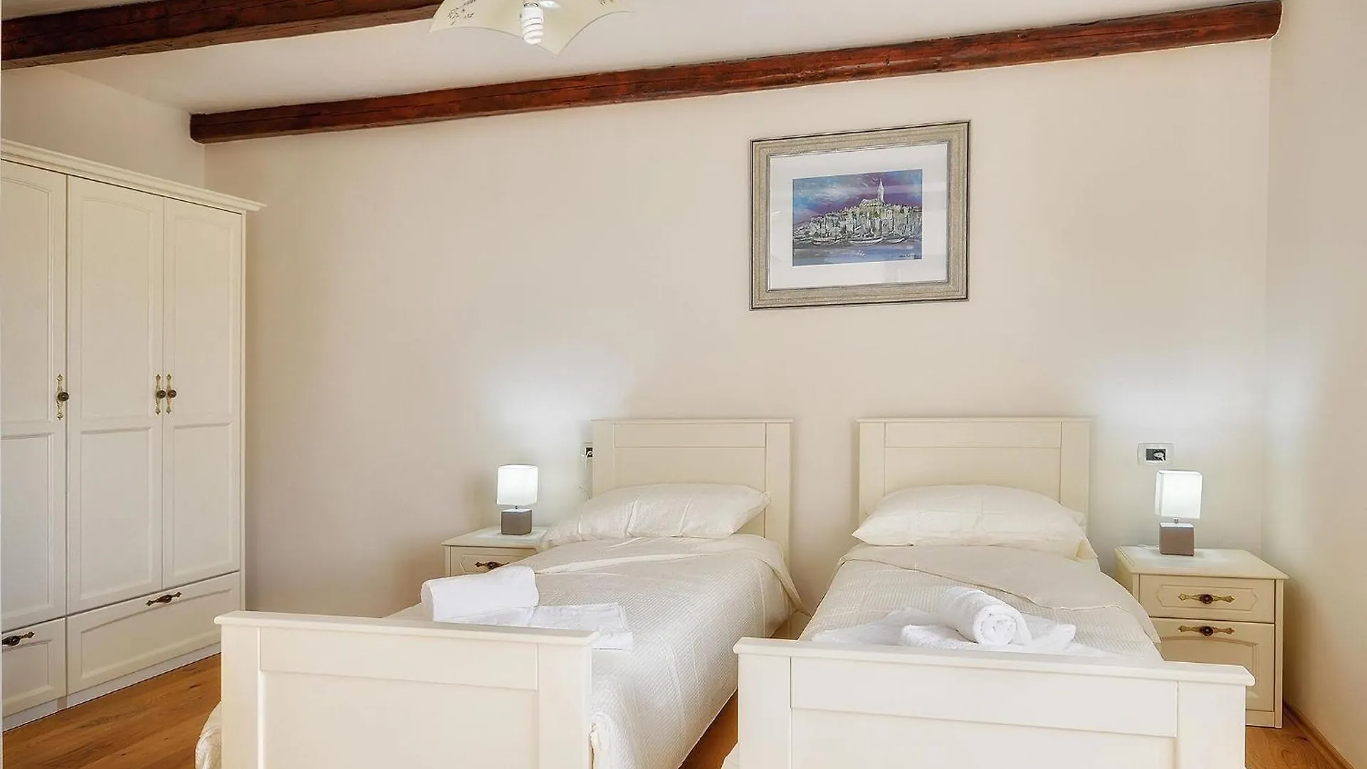 Holiday home Beautiful Casa Silvano With Swimming Pool Bale